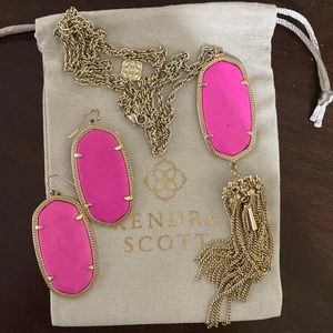 Kendra Scott necklace and earrings